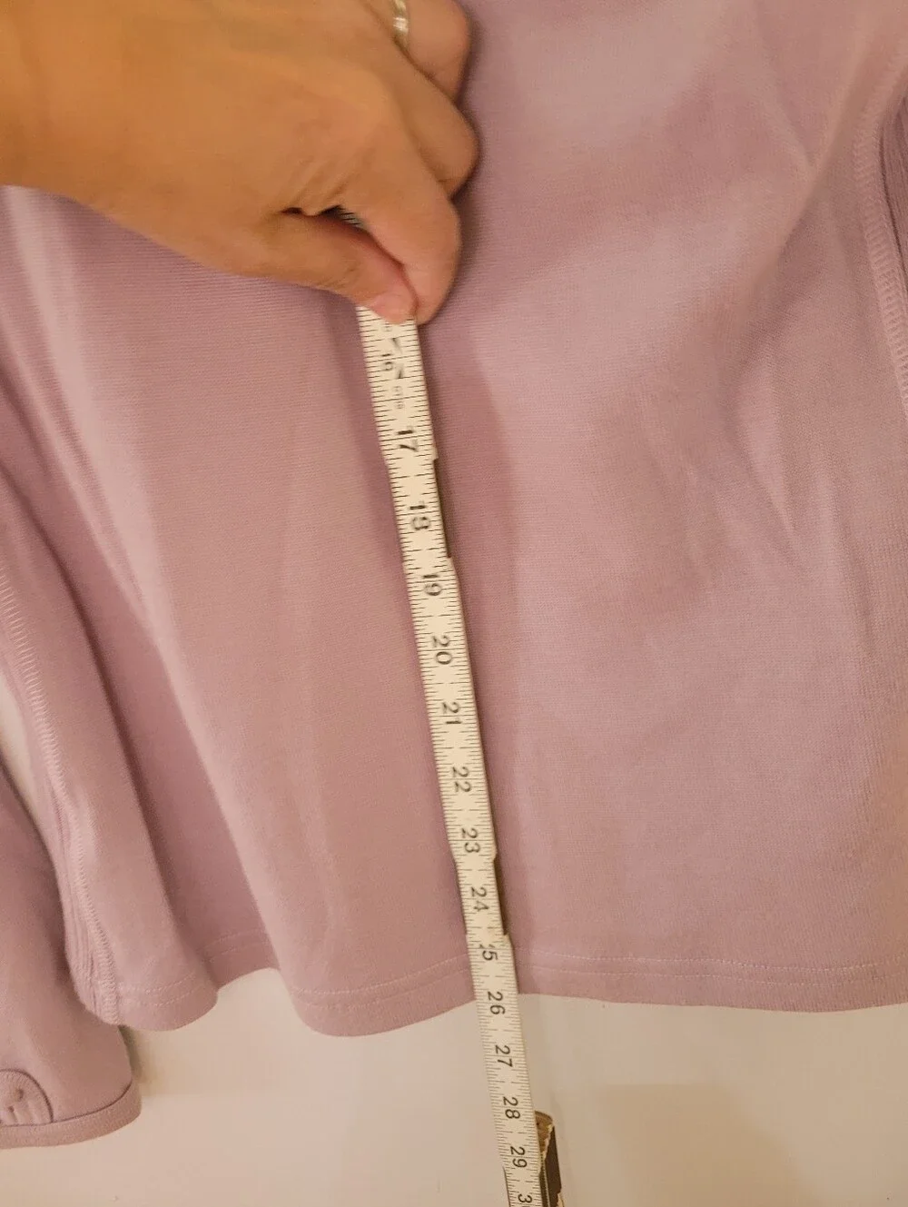 Icebreaker M 320 Pure 100% Merino Sweater in Light Lavender